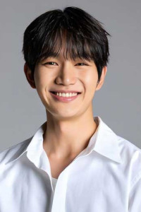 Yoon Sang Hyeon