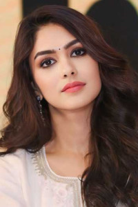 Mrunal Thakur