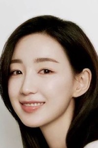 Shin Yeon Suh