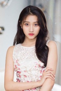 Guan Xiaotong