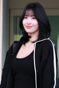 Hirai Momo