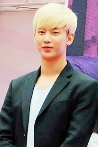 Zhou Yi Xuan