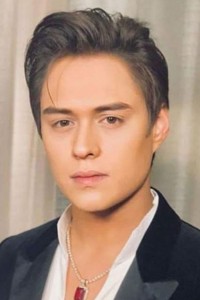 Enrique Gil